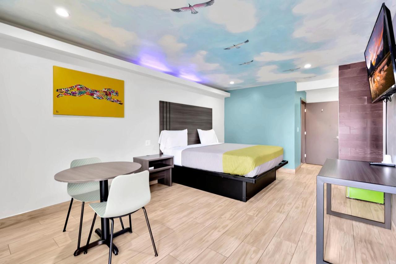 Exclusivo Inn And Suites Lakewood Exteriör bild